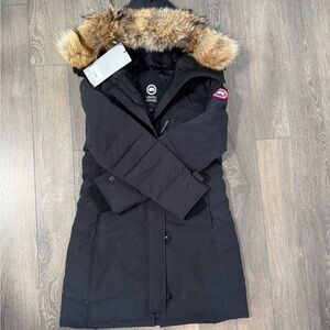 Canada goose women Lorette Parka in Navy